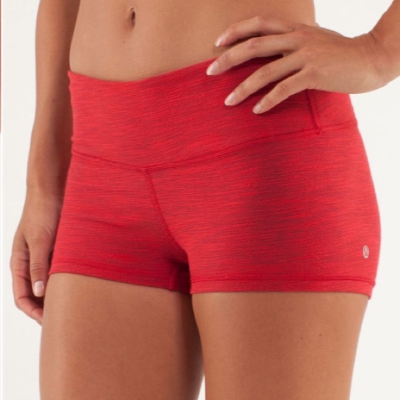 Lululemon boogie short size 6